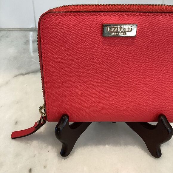 Kate Spade Wallet Neon Leather Compact Sleek Full Zip Design - Picture 3 of 16